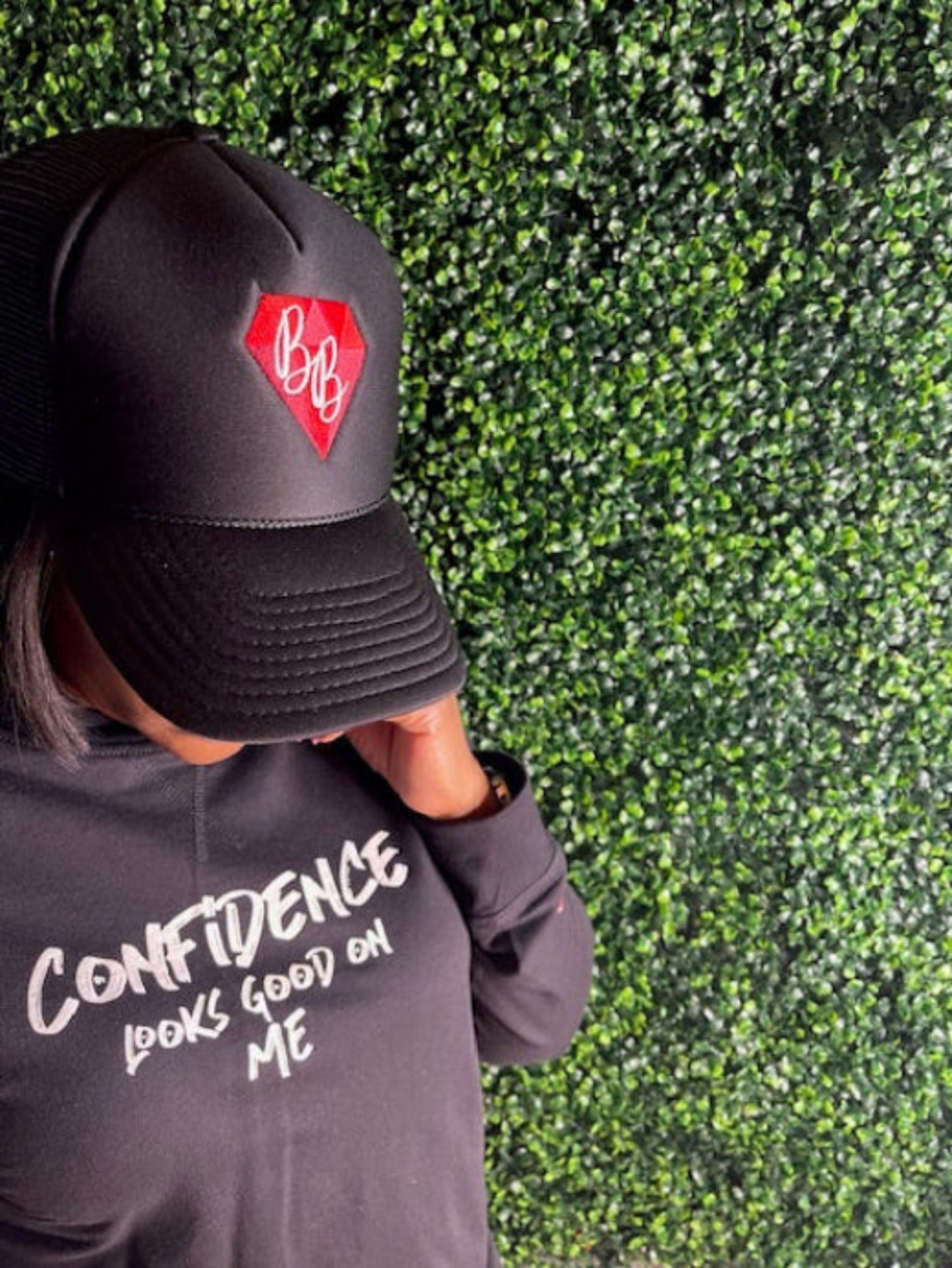 Black and White Trucker Hat Distressed Style | Bimeti Bae